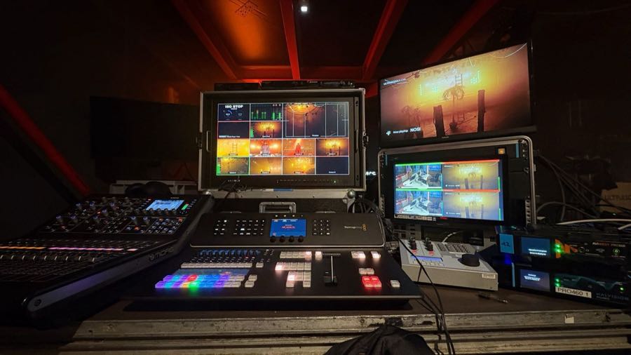 Live TV & Broadcasting – production still 5
