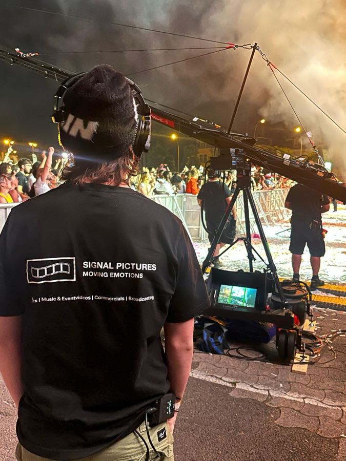 Live TV & Broadcasting – production still 13
