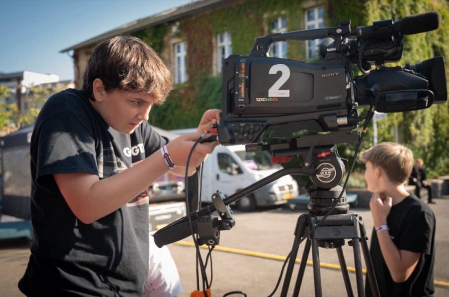 Live TV & Broadcasting – production still 22